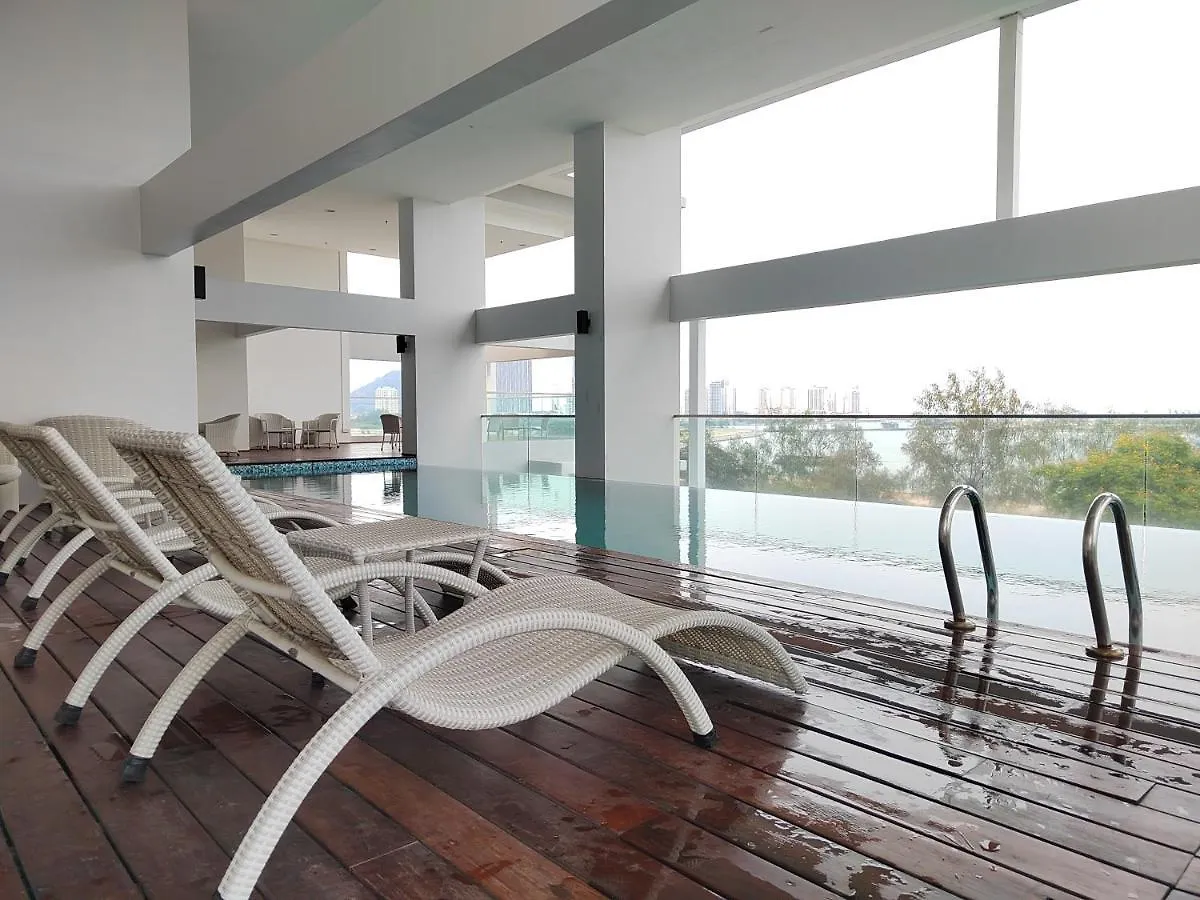 Gurney Duplex / 2Bedrooms / 8Pax George Town Lejlighed